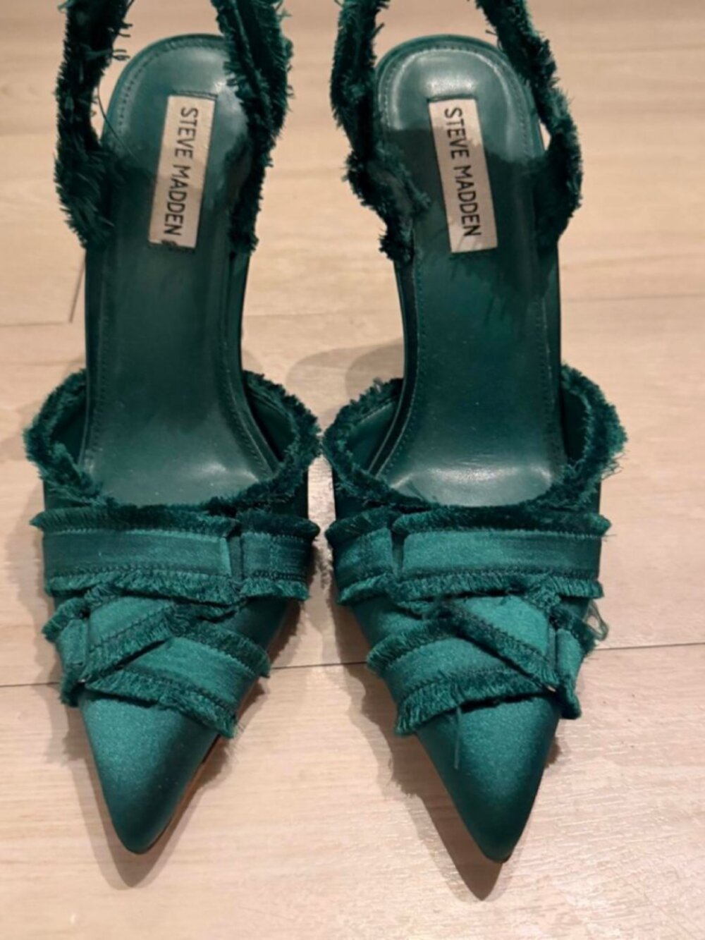 Steve Madden Women's Green Courts